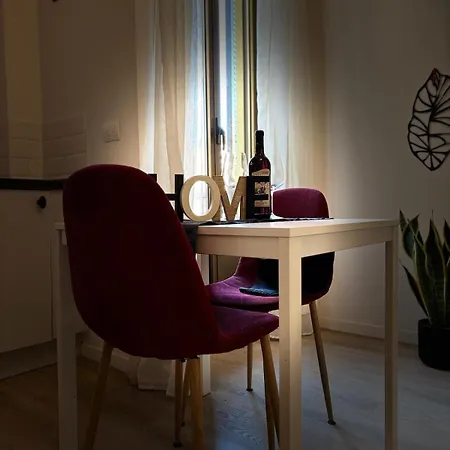 Charming In Isola Near The Metro! Mediolan